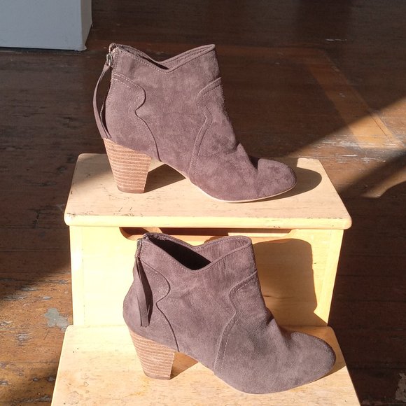 Expresso brown vegan suede booties - Picture 7 of 7